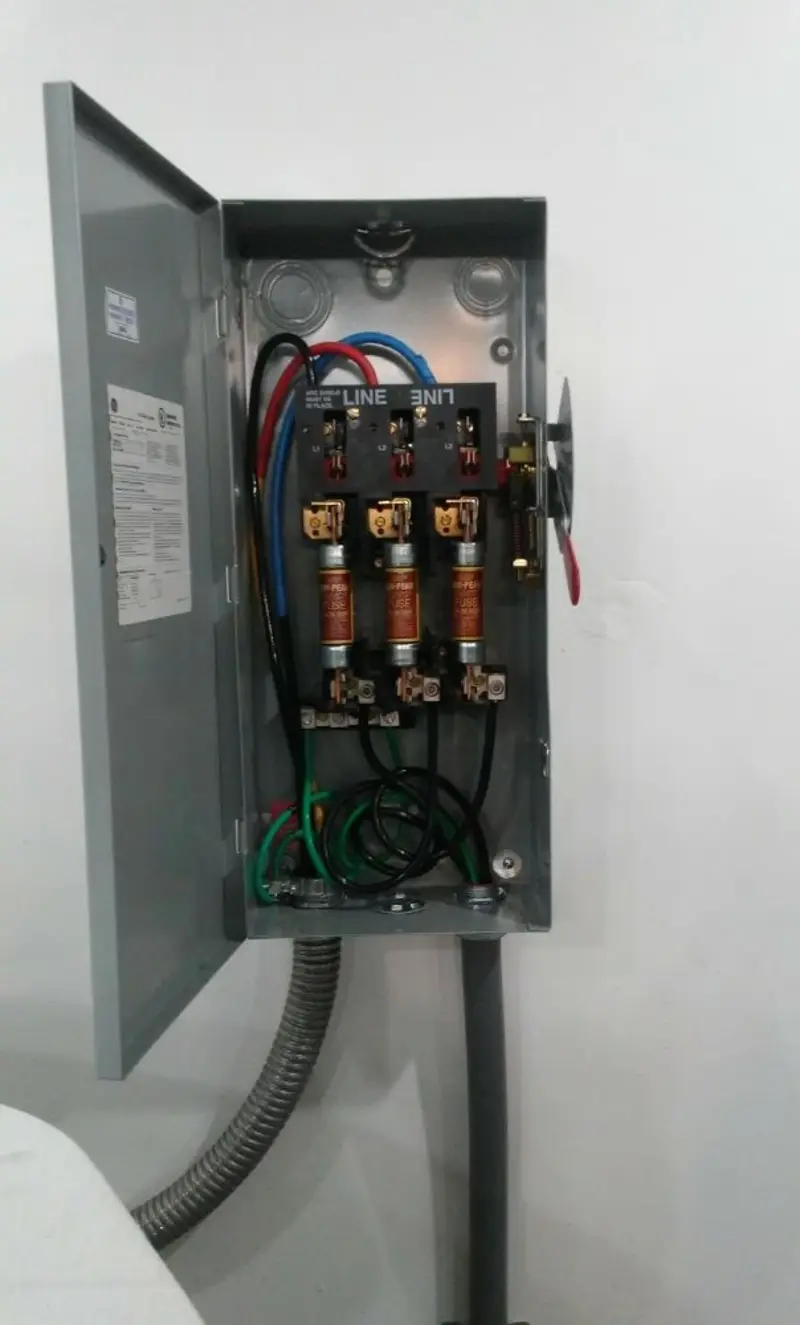 Three-phase disconnect switch installed for Smoke Detector Installation in Alderwood Manor